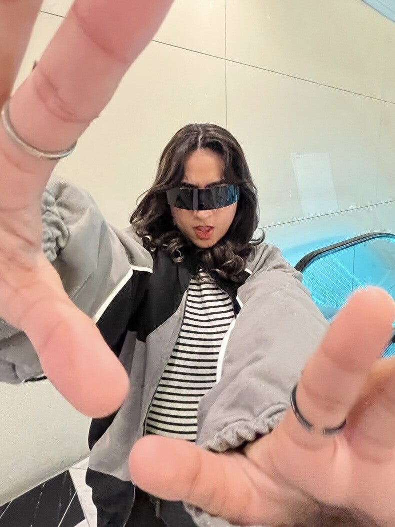 Cyberpunk Wrap-Around Sunnies (Black)