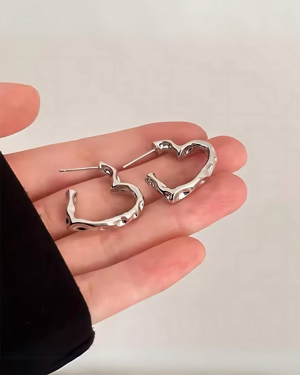 Curvy Heart Hoop Earrings