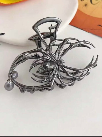 Spider Pearl Claw Hair Clip